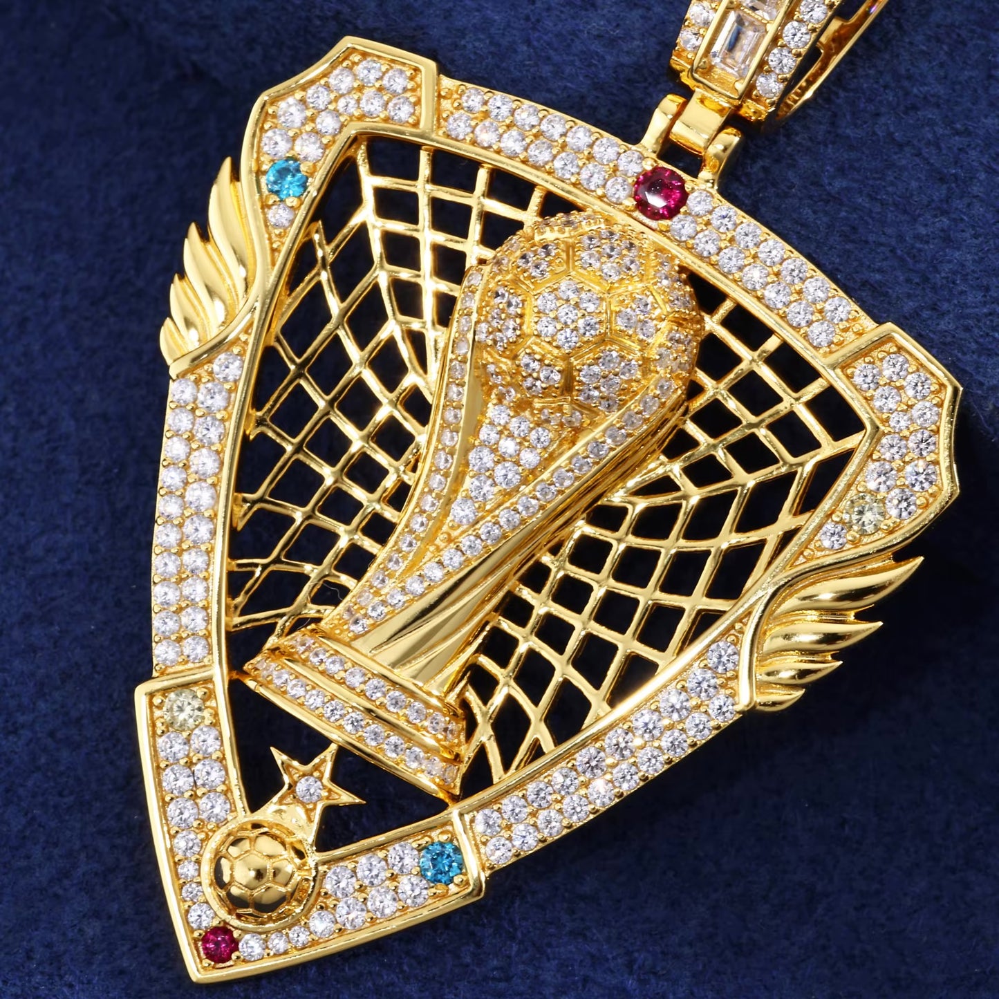 Victory Crown Pendant Gold