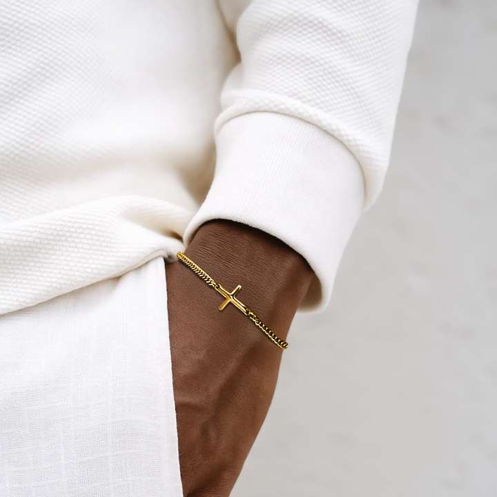 Cross Bracelet Gold