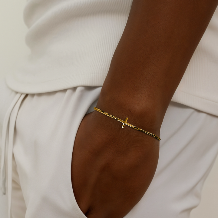 Cross Bracelet Gold