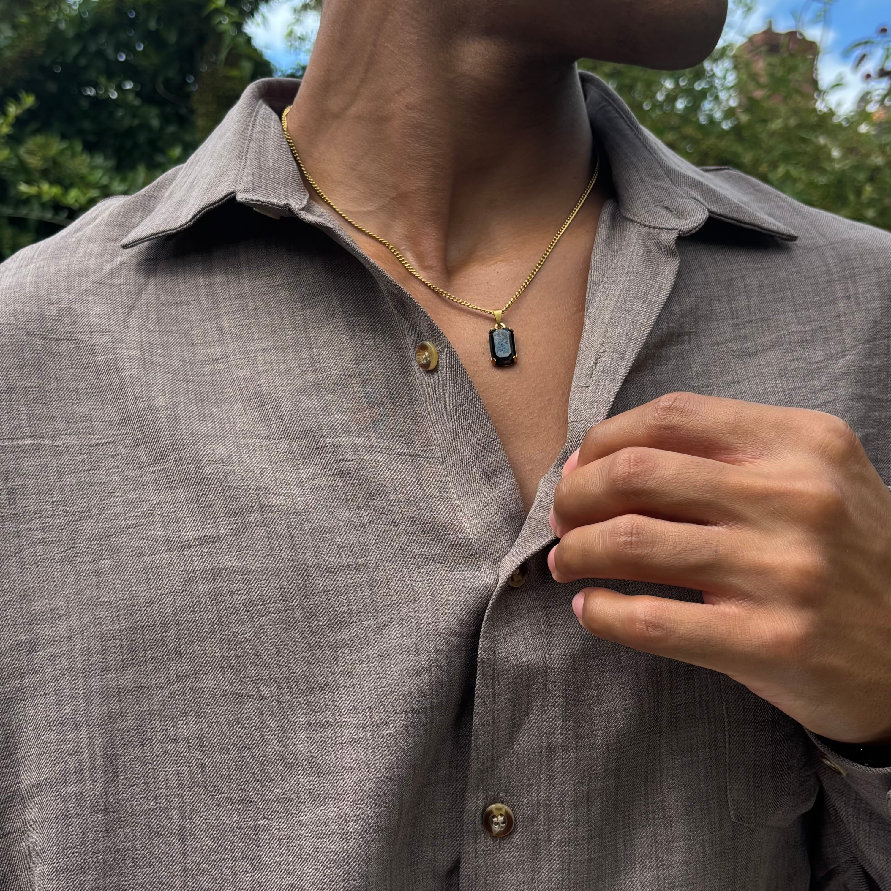 Void Chain Onyx Pendant Gold