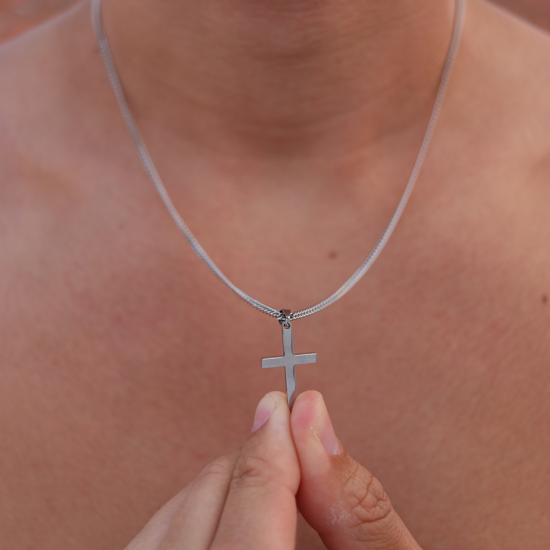 Cross Chain Pendant Silver