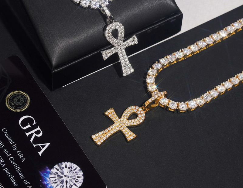 Corvanni Pavé Ankh Pendant