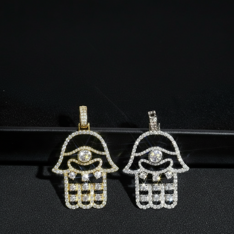 Corvanni Hamsa Pendant