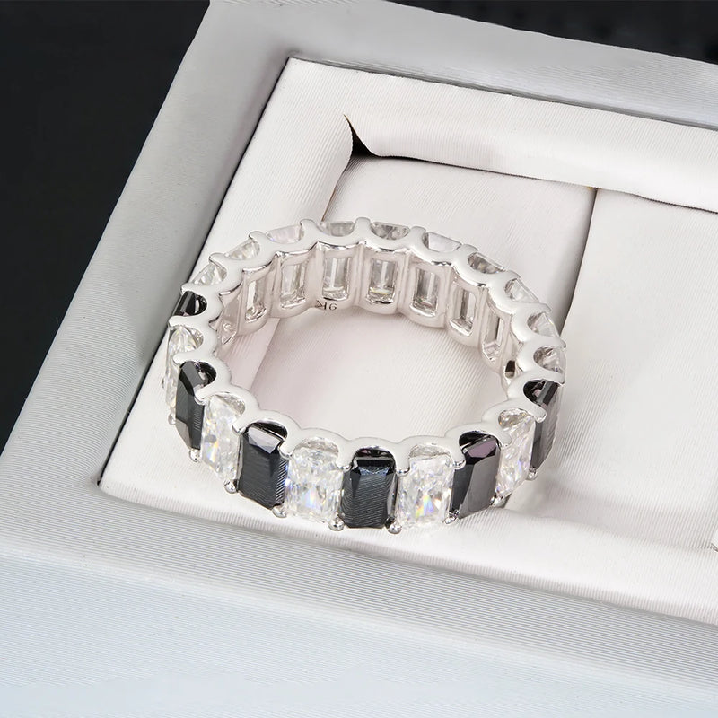 Fashion Emerald Eternity Ring  S925 SILVER Special Style Unisex Style   Moissanite Emerald Ring