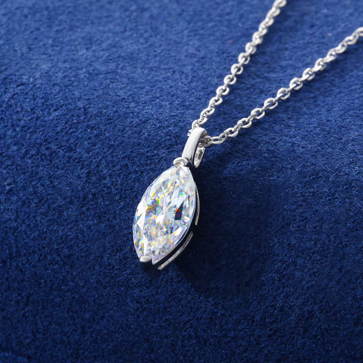 Aurora Pendant